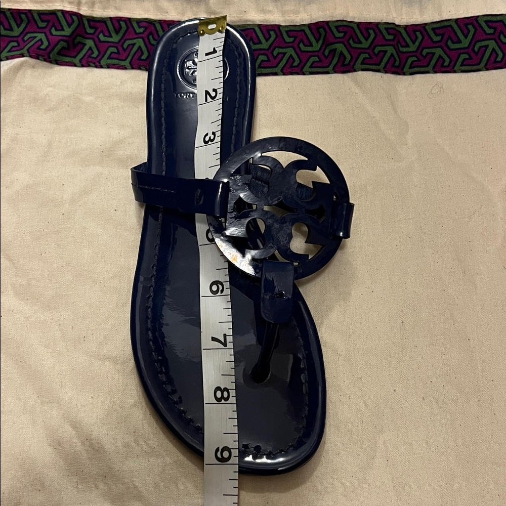 Tory Burch Miller Thong Sandal Patent Leather Bright Indigo size 6 - Picture 15 of 16